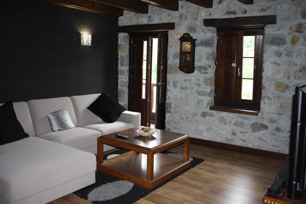 Hotel Rural El Reundu Campomanes المظهر الخارجي الصورة